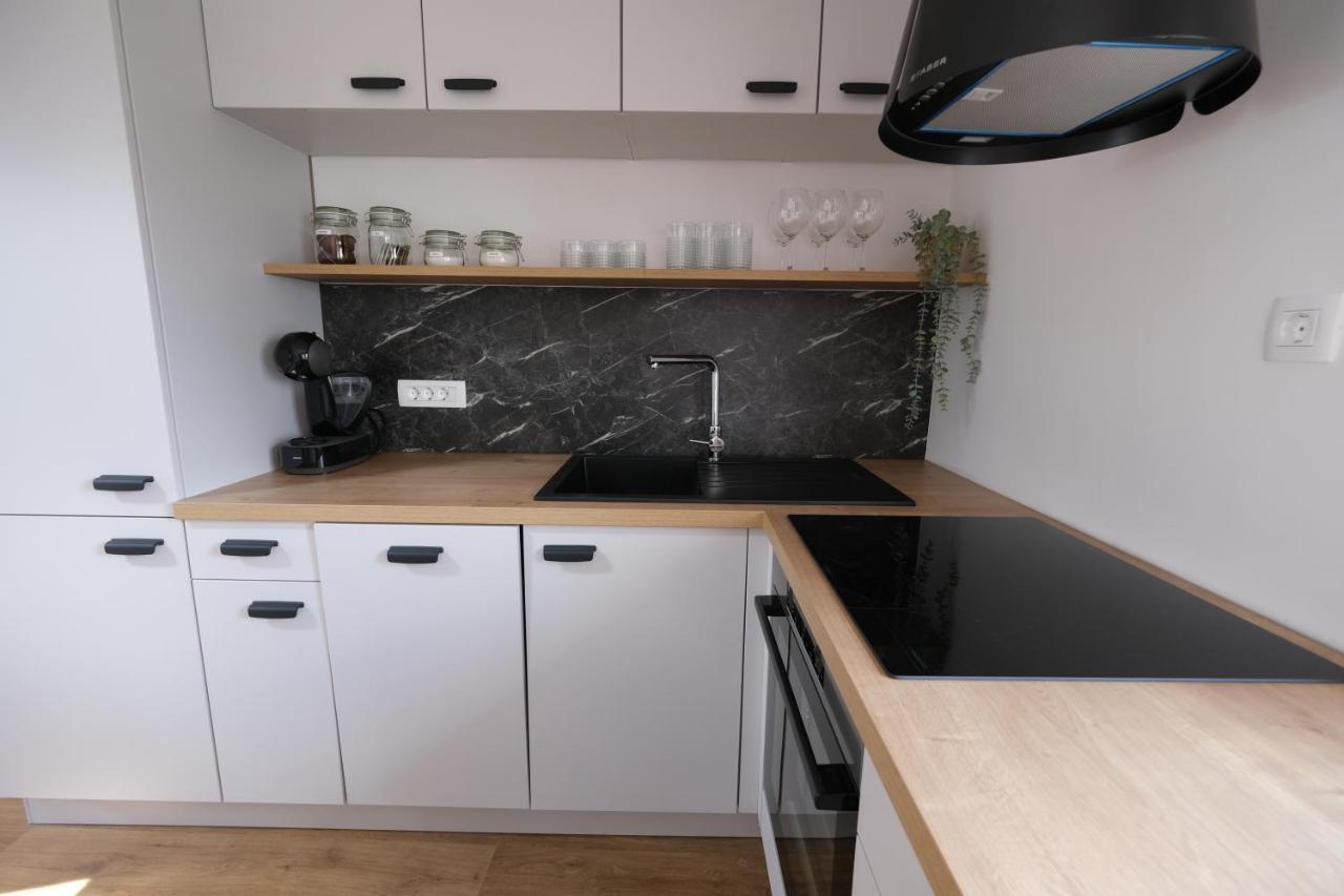 Emona Free Parking & Gym Apartamento *