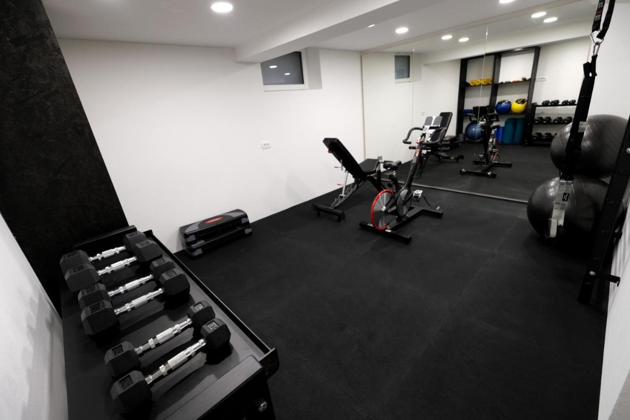 Emona Free Parking & Gym
